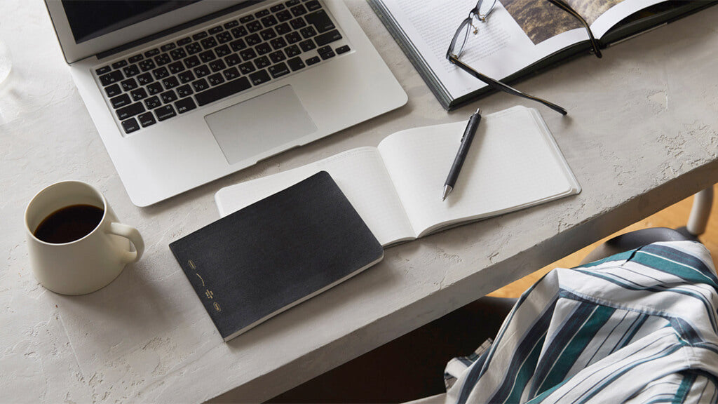 STÁLOGY - Paper Whisper