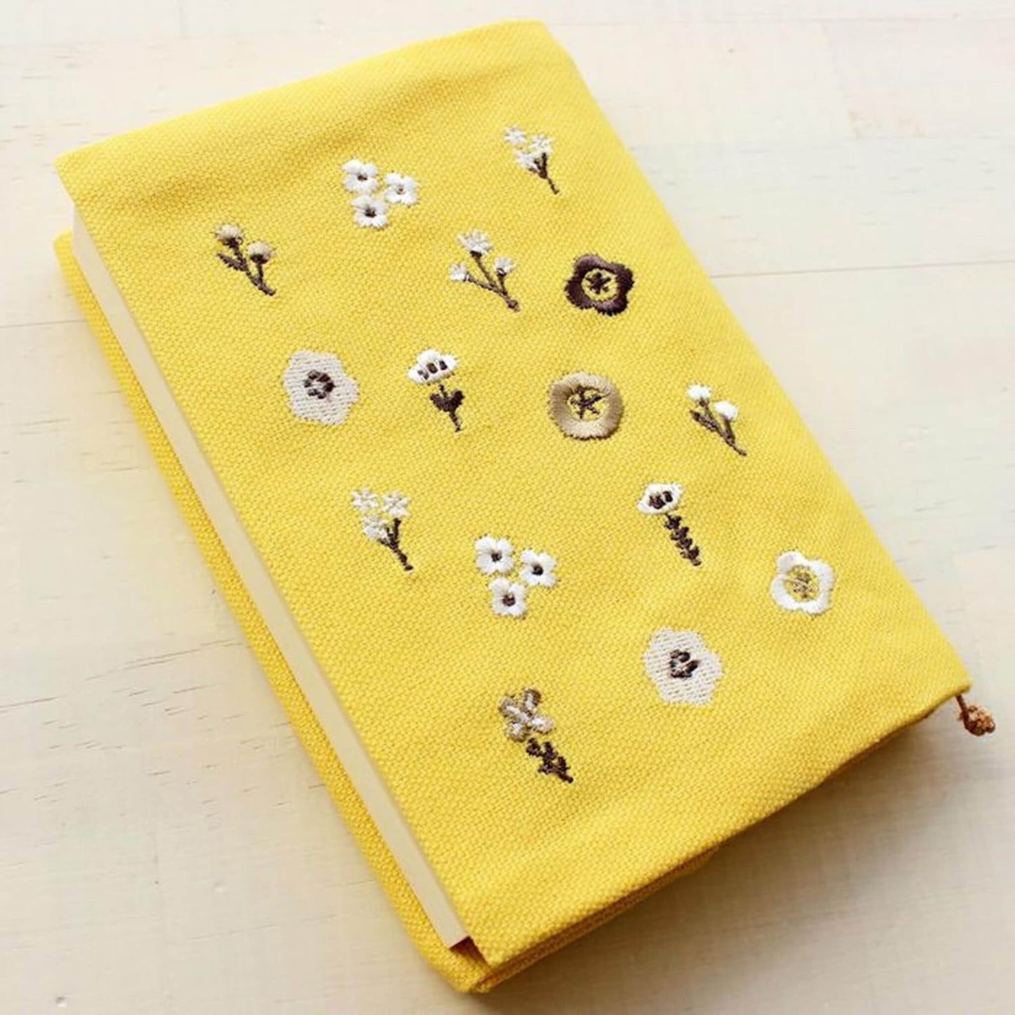 Furukawa Shiko Embroidered Book Cover A6 - Small Flower - Hontowatashi - Book Covers