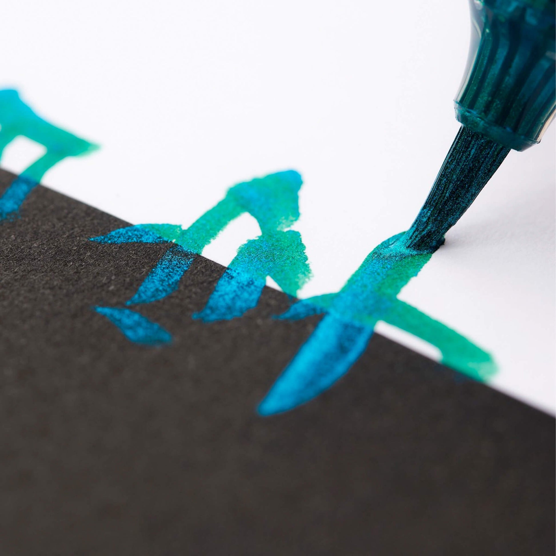 Pentel Dual Metallic Brush - Set of 8 - Brush Pens