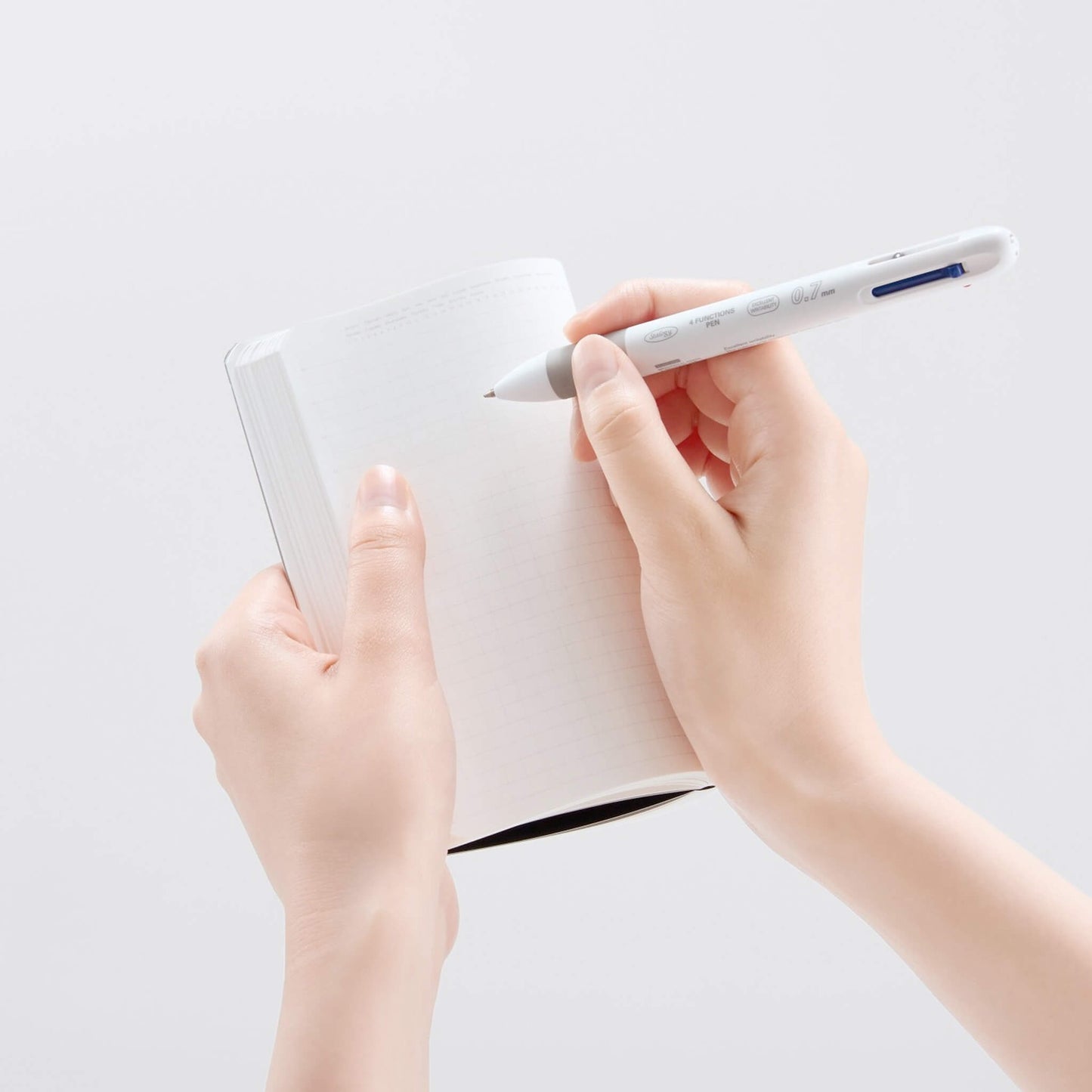 STÁLOGY Editor's Series Half - Year Notebook A6 Slim Black - Notebooks