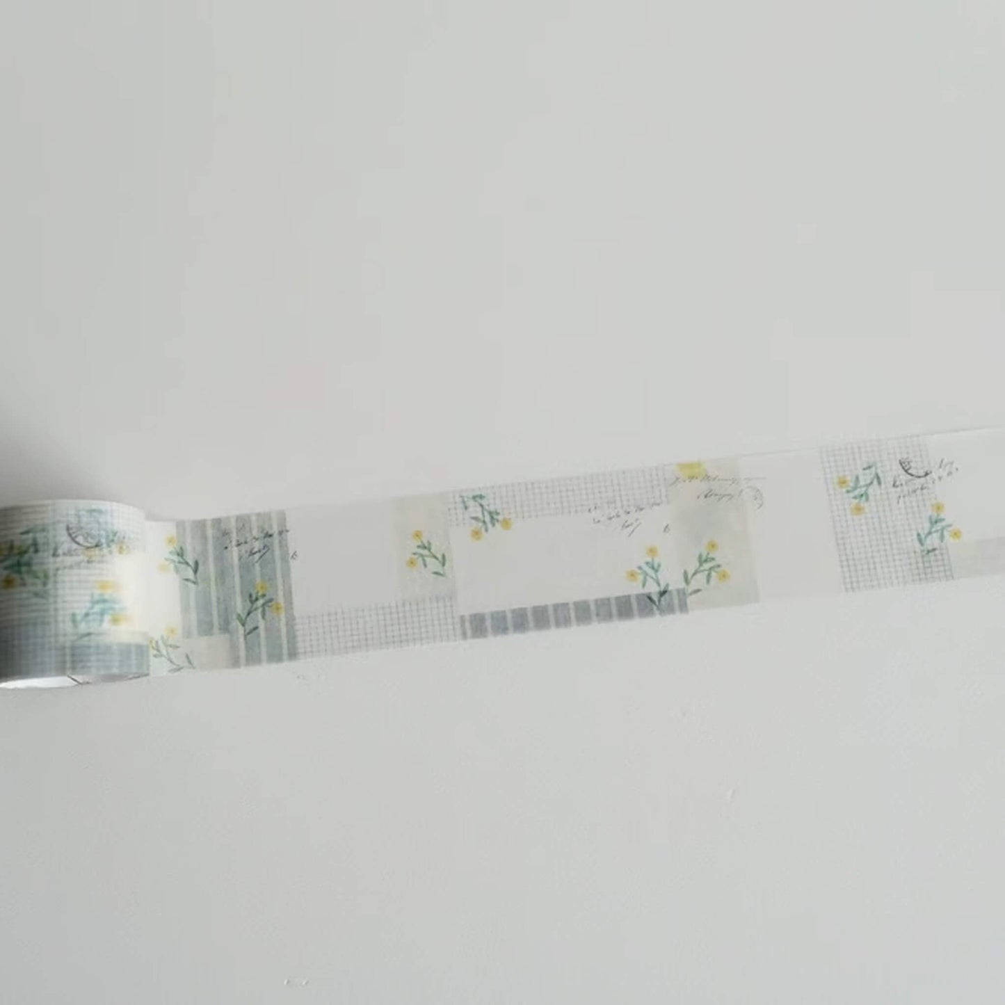 Yohaku × CHECK&STRIPE Roll Sticky Notes YC - 025 Winter Gift Rondo - Sticky Notes