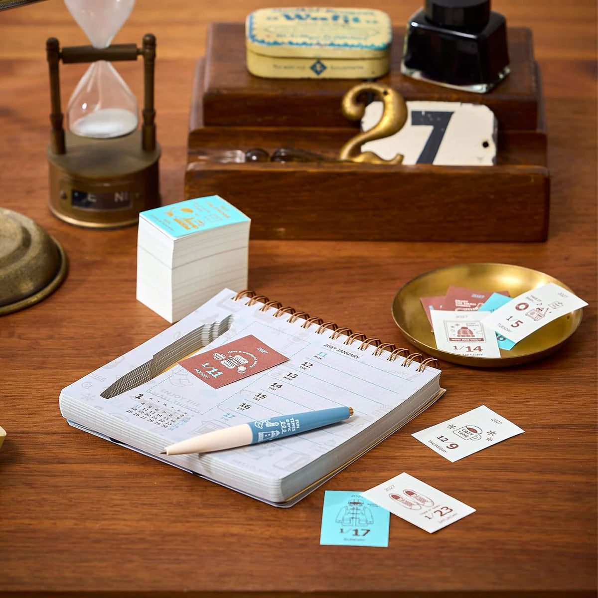 Shinnippon Calendar × Eric Small Things Scribble Weekly Calendar 2027