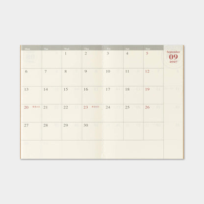 TRAVELER'S notebook 2027 - Monthly Refill - Passport Size