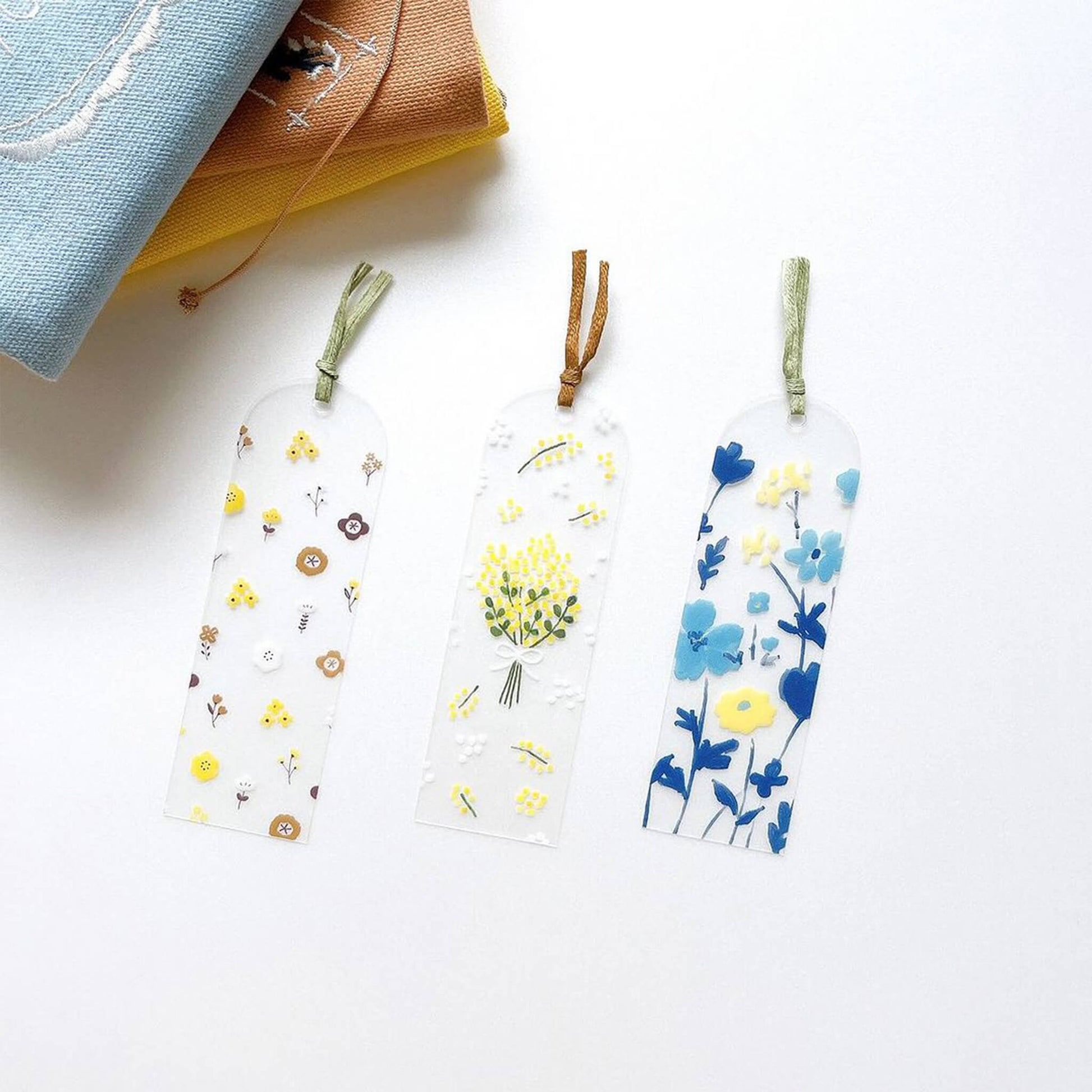 Furukawa Hontowatashi Clear Bookmark - Blue Flower - Bookmarks