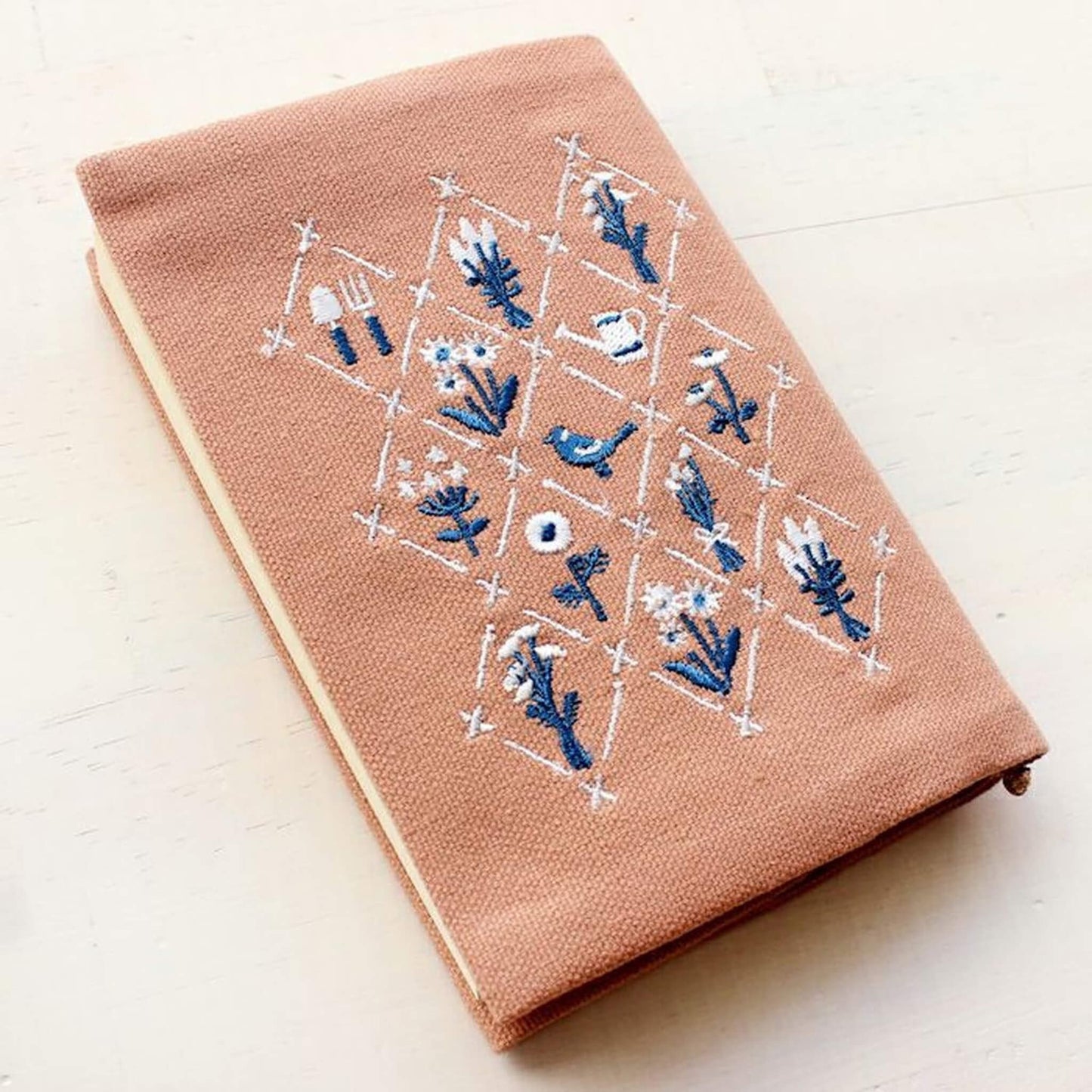 Furukawa Shiko Embroidered Book Cover A6 - Dry Flower - Hontowatashi - Book Covers