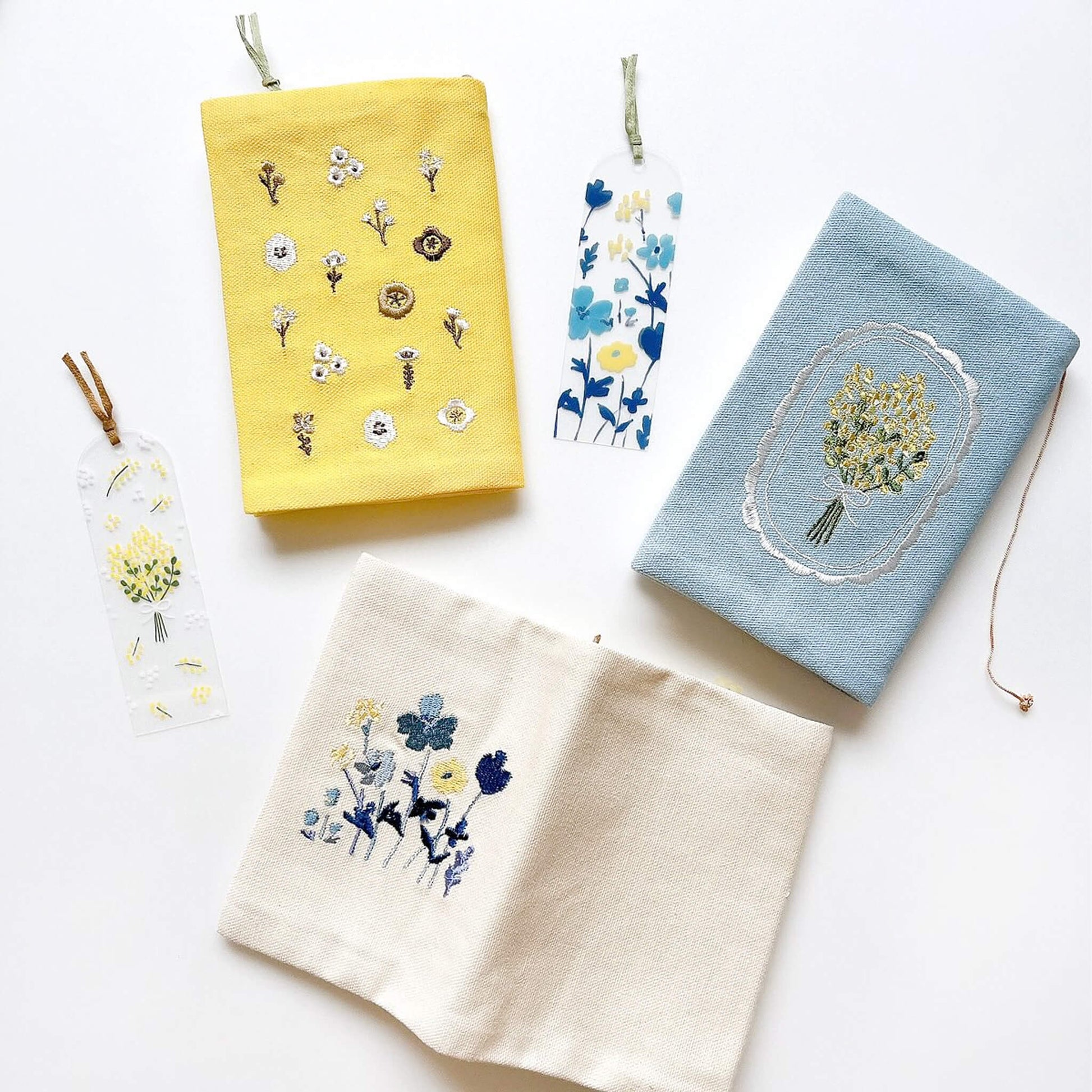 Furukawa Shiko Embroidered Book Cover A6 - Small Flower - Hontowatashi - Book Covers