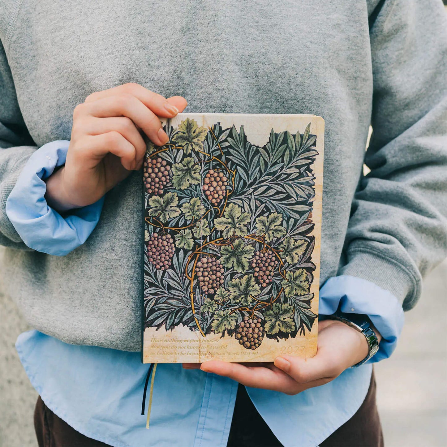 Hobonichi Techo HON A5 2027 - V&A Series: Vine - 2027 Planners & Diaries