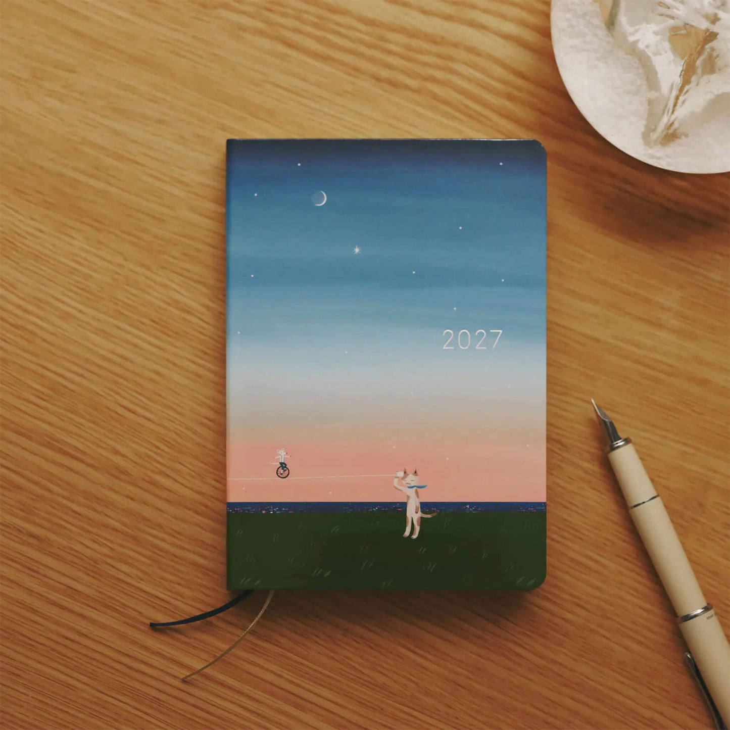 Hobonichi Techo HON A6 2027 - Hiroko Kubota: String Telephone Until the Moon is Full - 2027 Planners & Diaries