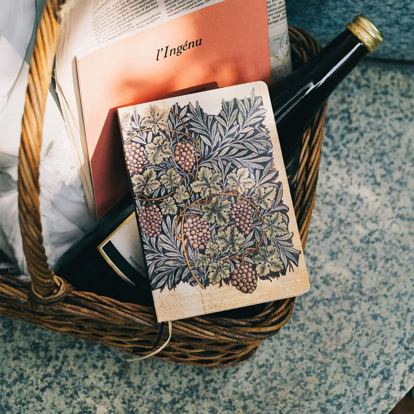 Hobonichi Techo HON A6 2027 - V&A Series: Vine - 2027 Planners & Diaries