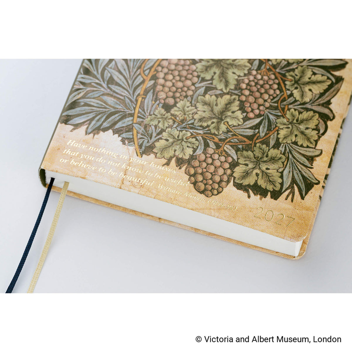 Hobonichi Techo HON A6 2027 - V&A Series: Vine - 2027 Planners & Diaries