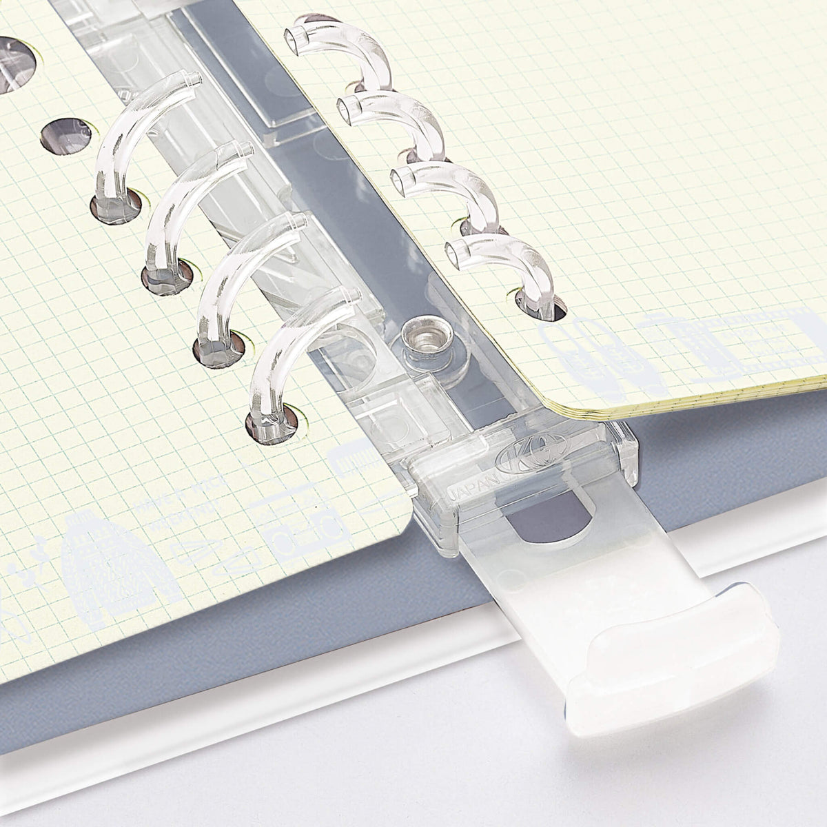 Kleid × Eric Small Things Binder Notebook [A5] - White - Loose-Leaf Notebooks