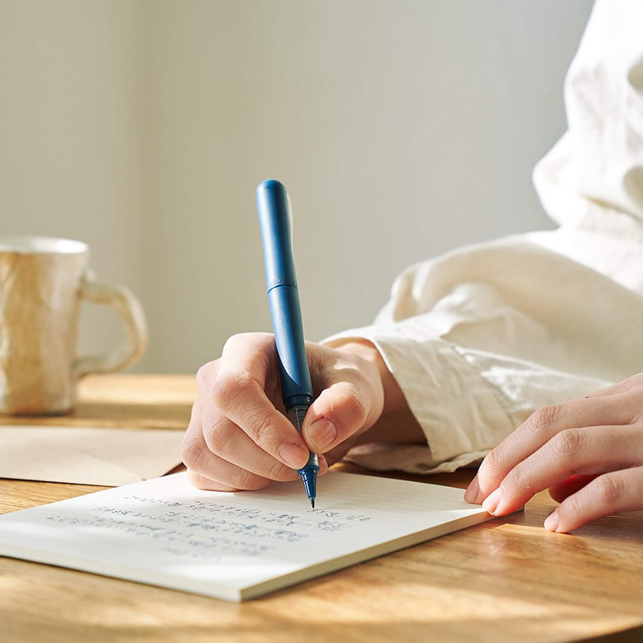 ♡cocoiro♡ Amazon.com: Kuretake ZIG Letter Pen COCOIRO, Body with Black Ink