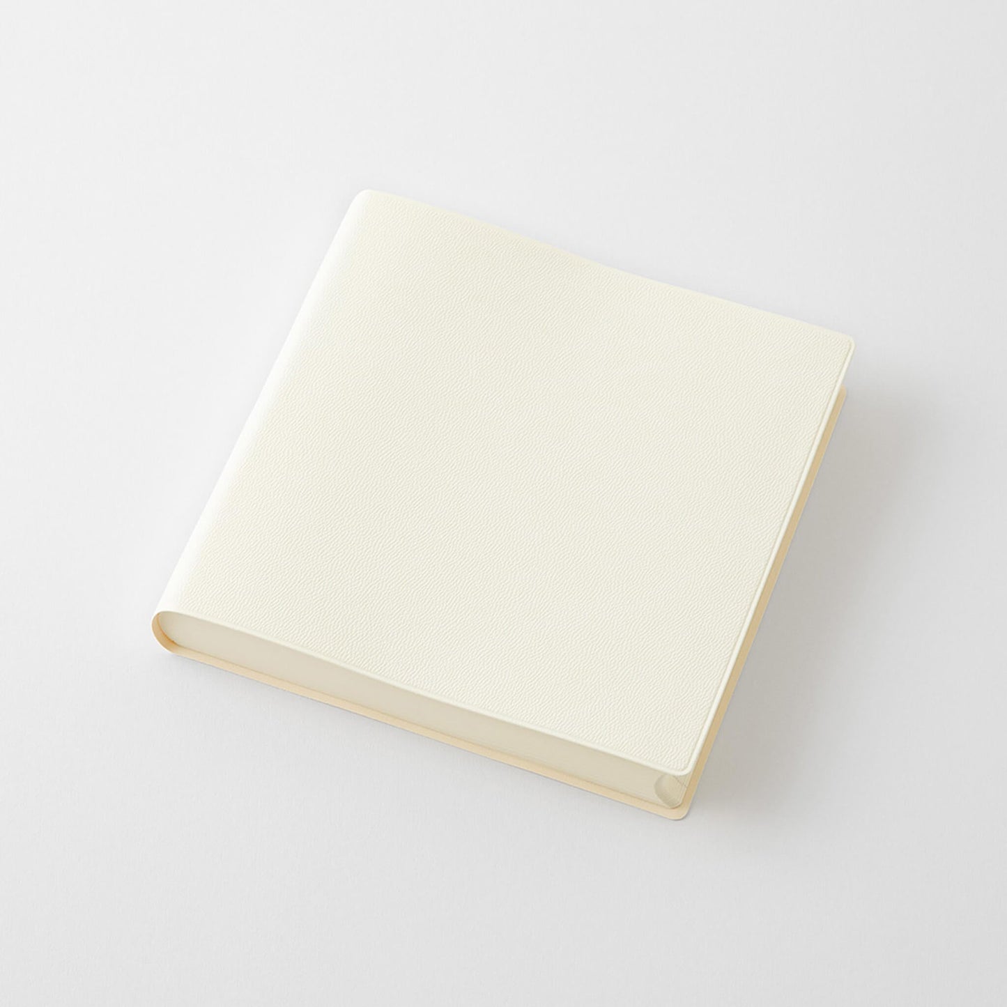 [PRE-ORDER] MD Notebook Diary 1 Day 1 Page 2027 - A5 Square - 2027 Dairies & Planners