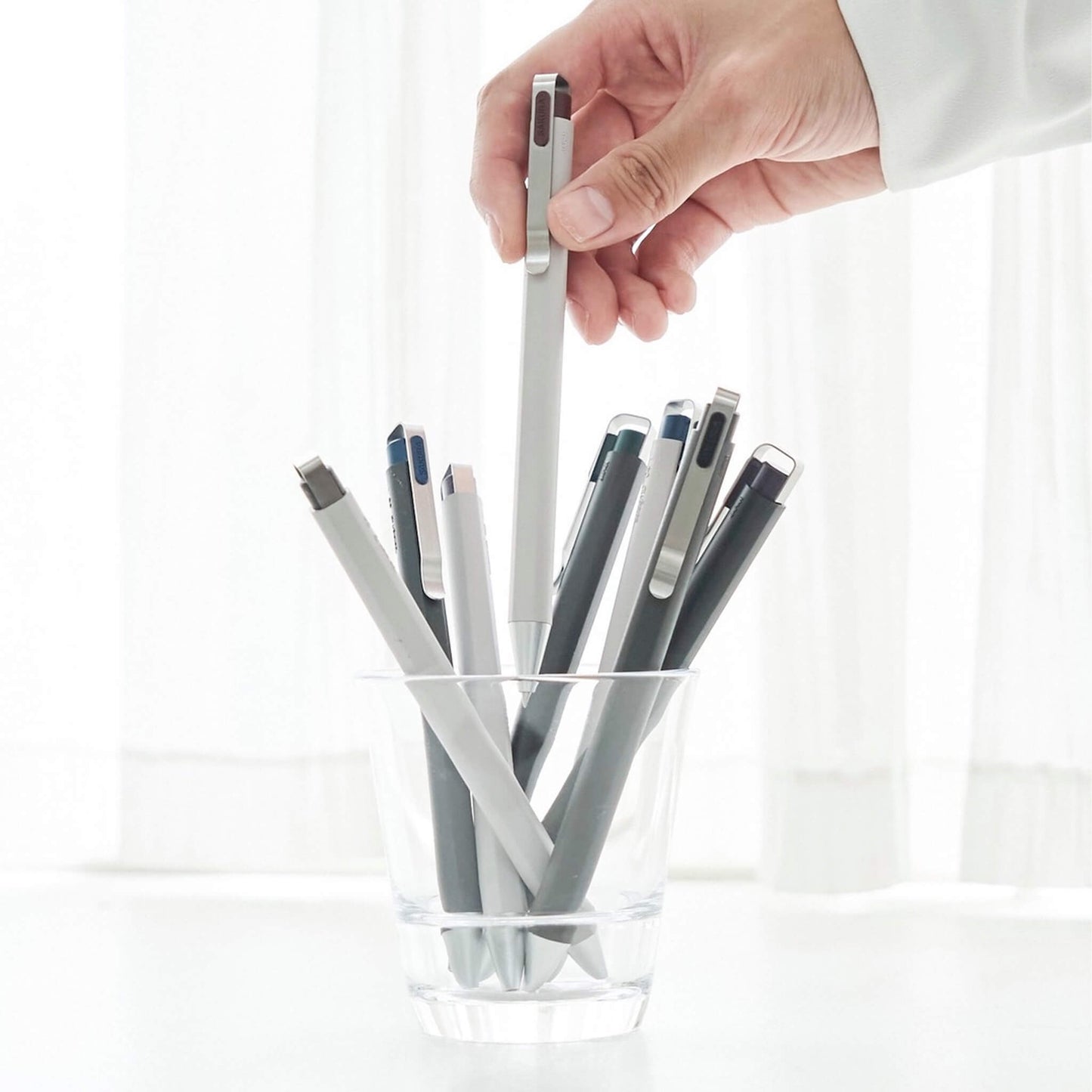 Sakura Ballsign iD Gel Pen 0.4mm - Pure Black (Black) - Gel & Rollerball Pens