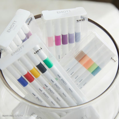 Uni Mitsubishi Emott Fineliner 5 - Color Set No.7 Floral Color - Fine - Tip Markers